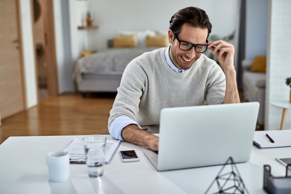 Ein Freelancer, selbstständiger Auftragnehmer oder Subunternehmer kann schnell in eine Scheinselbstständigkeit rutschen.